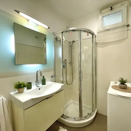 Relax Vista Mare Con A/c, Wi-fi & Free Parking. Daire Ranzi