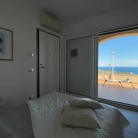 Relax Vista Mare Con A/c, Wi-fi & Free Parking. *